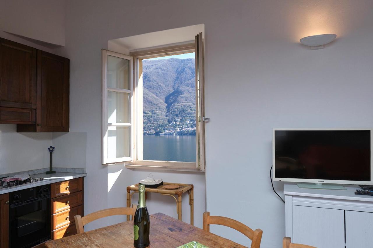 Cozy Suites On The Lake - The House Of Travelers Brienno 외부 사진