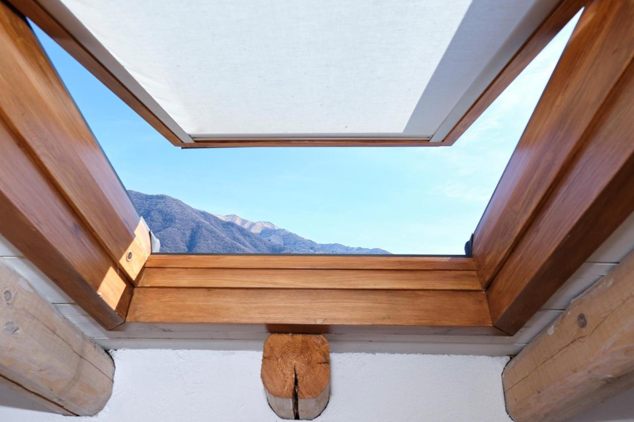 Cozy Suites On The Lake - The House Of Travelers Brienno 외부 사진